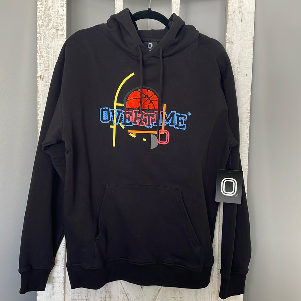 NWT Men’s Overtime Play Hoops Hoodie